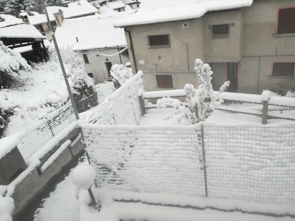 Da giuly Villa Mozzio Esterno foto